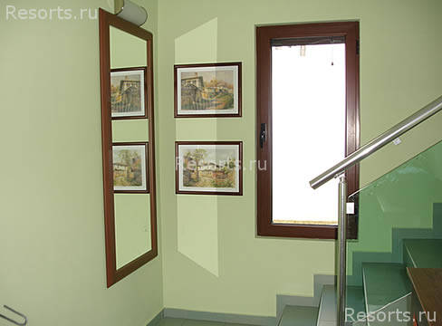 Hlebna Hotel 6
